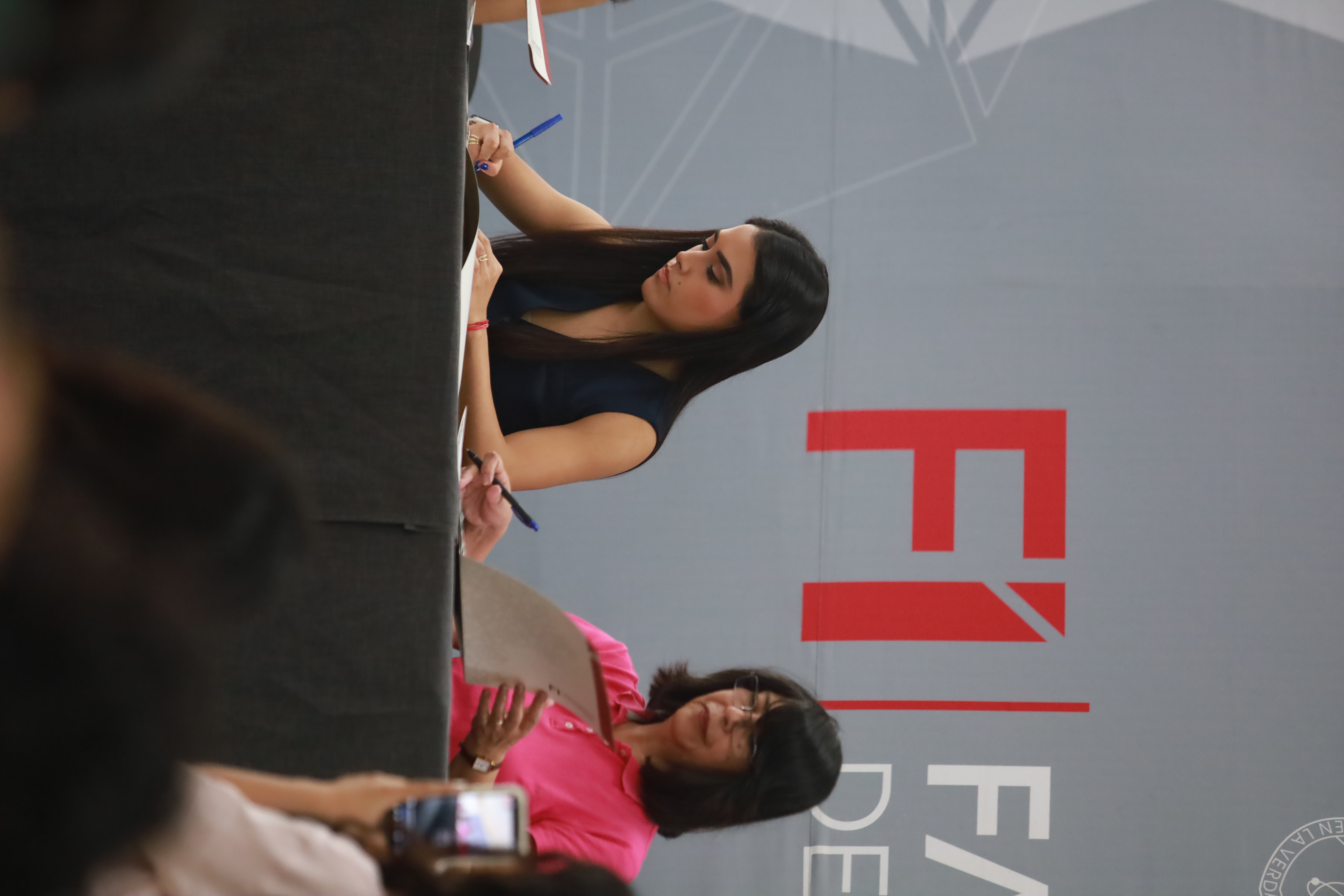Firma del convenio Keeppro UAQ